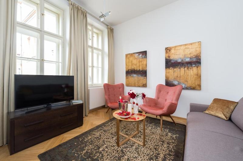 Apartamento Old Town černá